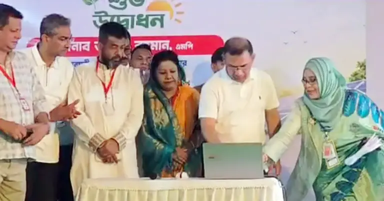 সৌরবিদ্যুৎ প্রকল্পের উদ্বোধন করেছেন প্রধানমন্ত্রী